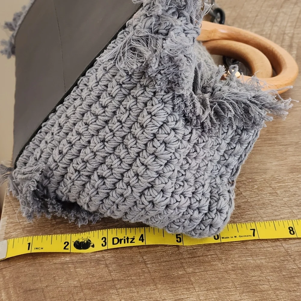 Monserat DeLucca Cable Knit Woven Slouch Hobo Purse Acrylic Crossbody Strap Grey - Picture 12 of 12